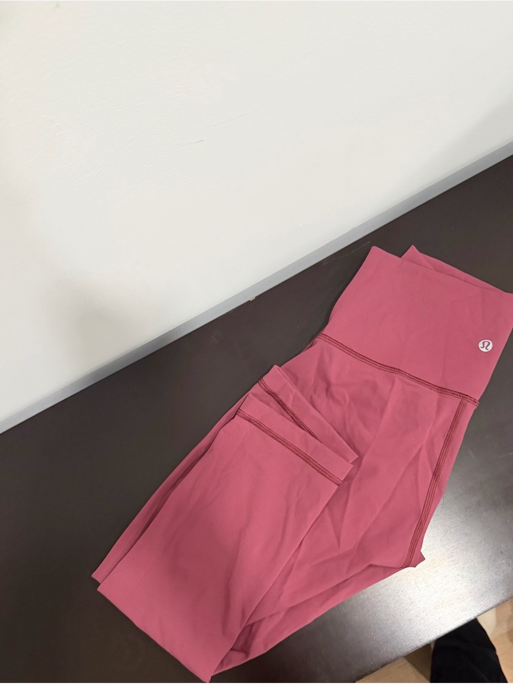 lululemon crop leggings - Luxtreme size 6